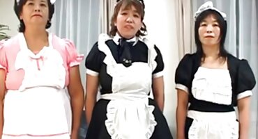 phim sex sub icu Emily được phim zes fucked bởi một anh chàng da đen trên giường.